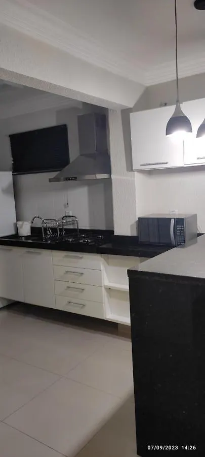 Apartamentos Com Piscinas Na Praia De Bombas Bombinhas 0*,